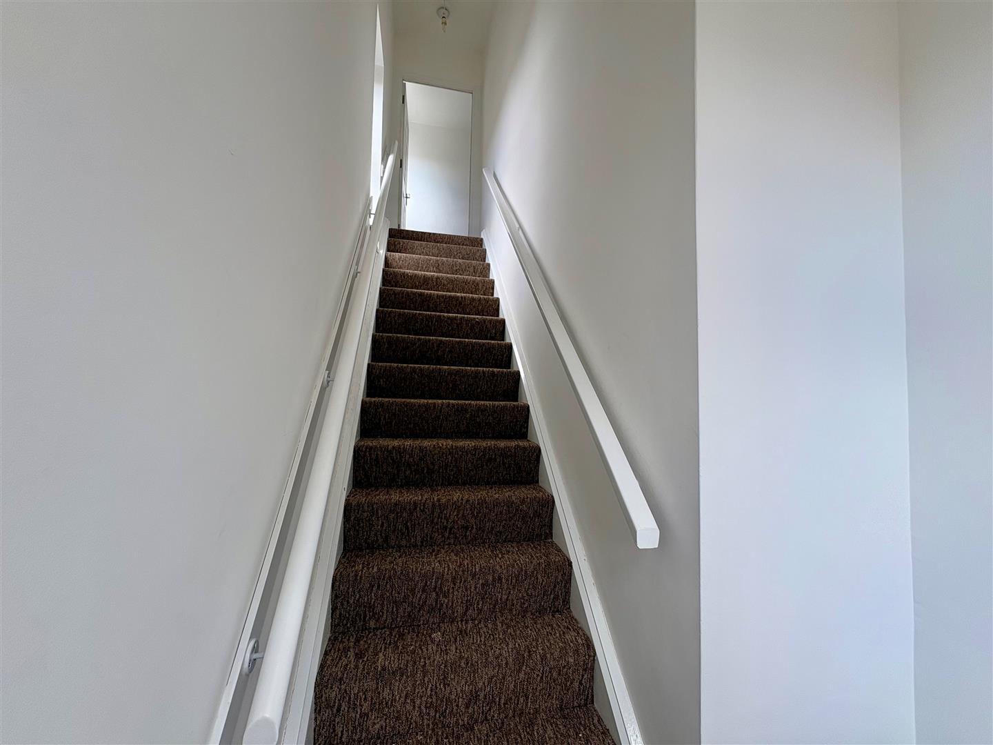 3a The Precinct, Rowan Drive, Porthcawl, CF36 5AT